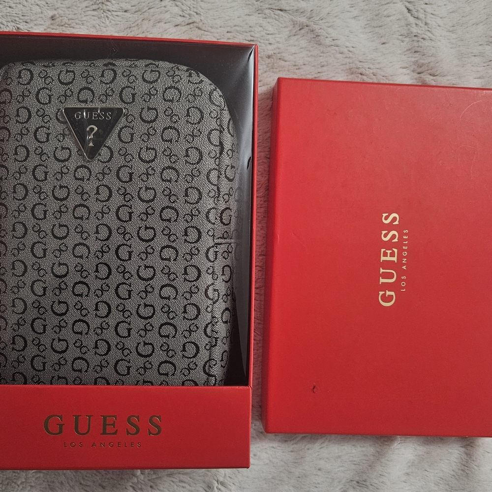 NEW GUESS Gray Monogram Travel Belt Bag